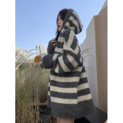 軟糯撞色條紋連帽套頭毛衣女秋冬外穿慵懶風寬松中長款針織衫上衣 軟糯撞色條紋連帽套頭毛衣女秋冬外穿慵懶風寬松中長款針織衫上衣