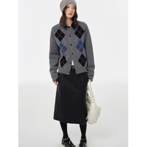 法式復古撞色菱格針織開衫女秋冬顯瘦內搭插肩袖打底毛衣上衣外套 法式復古撞色菱格針織開衫女秋冬顯瘦內搭插肩袖打底毛衣上衣外套