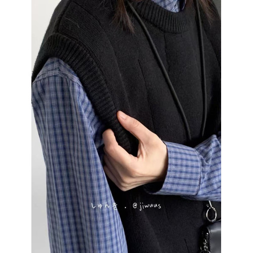 日系復古黑色高級感馬甲男女生秋冬簡約圓領兩側開衩針織毛衣背心