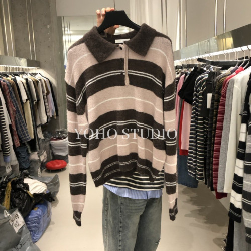 韓國東大門2025秋冬女翻領半系釦條紋針織衫寬松毛衣上衣 韓國東大門2025秋冬女翻領半系釦條紋針織衫寬松毛衣上衣