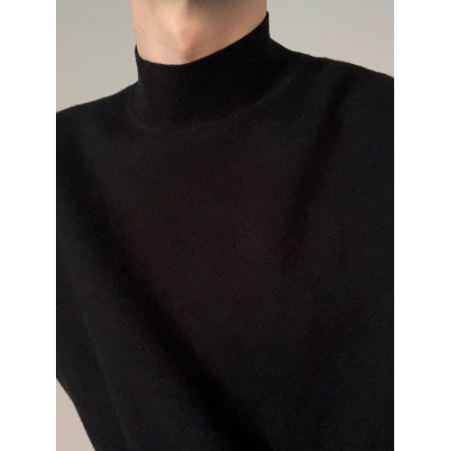 COLN這樣的半高領毛衣基礎百搭王耐洗又不挑人 能match所有的衣服