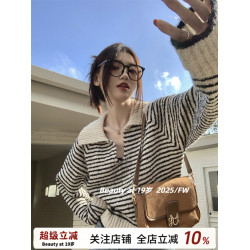 高級感超好看v領毛衣女秋冬寬松顯瘦氣質polo領上衣條紋針織衫ins