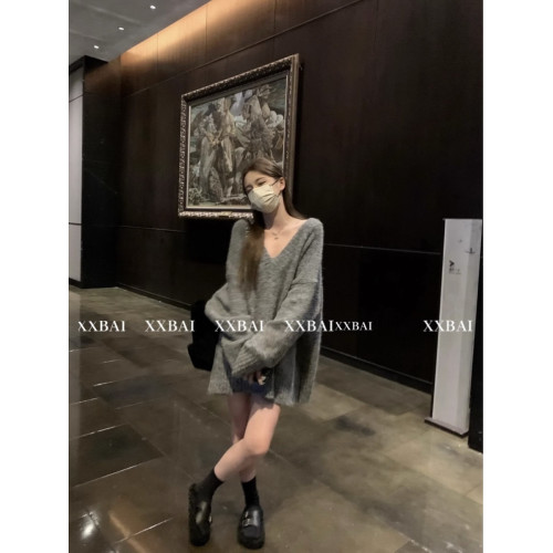 日系復古港味V領毛衣女純欲風穿搭秋冬新款加厚寬松慵懶風針織衫