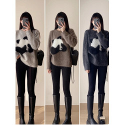 〖egg雞蛋〗羊駝毛絨絨熊貓提花慵懶風 軟糯拉毛套頭針織毛衣女