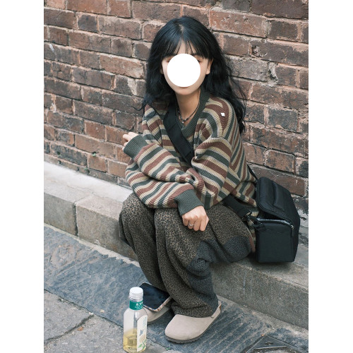 日系復古撞色條紋圓領套頭毛衣女秋冬慵懶風寬松中長款羊毛針織衫 日系復古撞色條紋圓領套頭毛衣女秋冬慵懶風寬松中長款羊毛針織衫