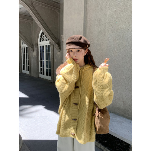 陸小團團連帽牛角釦毛衣外套2026春季新款復古寬鬆慵懶溫柔上衣女