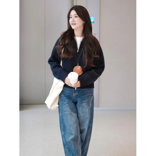 韓系冷淡系藏青色翻領拉鍊開衫毛衣女秋冬季短款休閒百搭針織外套 韓系冷淡系藏青色翻領拉鍊開衫毛衣女秋冬季短款休閒百搭針織外套