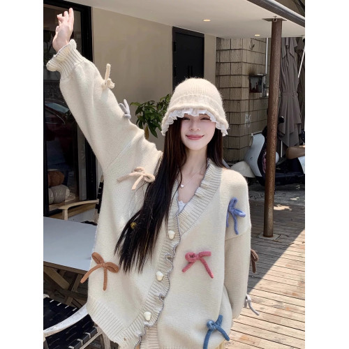 2025秋冬新款韓版寬松慵懶風蝴蝶結針織毛衣女設計感小衆上衣 2025秋冬新款韓版寬松慵懶風蝴蝶結針織毛衣女設計感小衆上衣