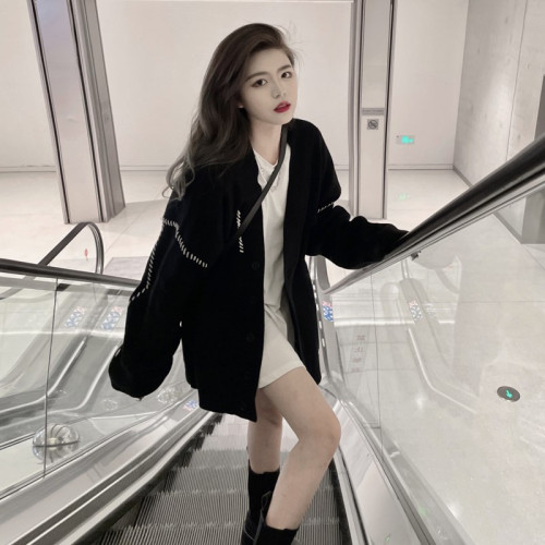 大碼胖妹妹炸街鹽系赫本風毛衣外套女秋冬新款減齡寬松長袖針織衫 大碼胖妹妹炸街鹽系赫本風毛衣外套女秋冬新款減齡寬松長袖針織衫