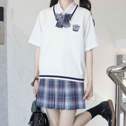 【刺篇原創】簷上星 日系jk/dk製服正版刺綉毛衣針織背心秋冬新款 【刺篇原創】簷上星 日系jk/dk製服正版刺綉毛衣針織背心秋冬新款