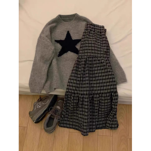 韓系休閒套裝寬松套頭星星毛衣針織衫女秋季格子半身裙慵懶兩件套 韓系休閒套裝寬松套頭星星毛衣針織衫女秋季格子半身裙慵懶兩件套