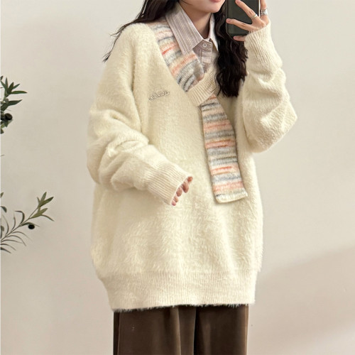 UATONLINE2025秋冬日系休閒圍脖拼接設計感針織衫V領毛衣上衣女潮 UATONLINE2025秋冬日系休閒圍脖拼接設計感針織衫V領毛衣上衣女潮