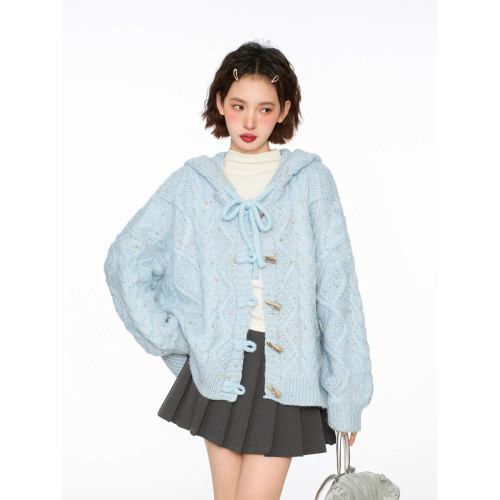 藍色連帽麻花牛角釦毛衣外套女秋冬季加厚慵懶風重工針織開衫外穿 藍色連帽麻花牛角釦毛衣外套女秋冬季加厚慵懶風重工針織開衫外穿
