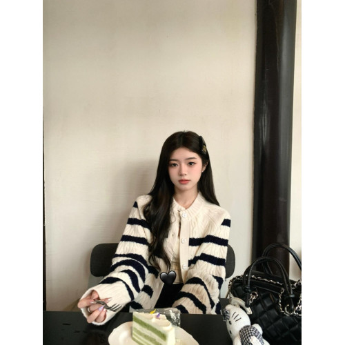 溫柔風條紋毛衣開衫女秋冬2025新款松弛感慵懶軟糯針織衫短款外套 溫柔風條紋毛衣開衫女秋冬2025新款松弛感慵懶軟糯針織衫短款外套