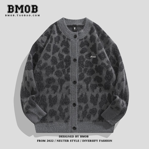 BMOB美式復古豹紋提花毛衣設計感高級情侶街頭嘻哈針織開衫寬松男 BMOB美式復古豹紋提花毛衣設計感高級情侶街頭嘻哈針織開衫寬松男