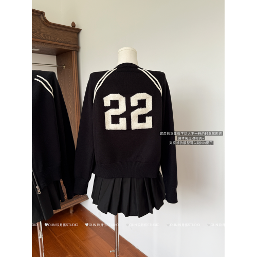 玖月伍 Jennie感 拉鍊黑色毛衣外套女秋冬針織開衫韓系上衣 玖月伍 Jennie感 拉鍊黑色毛衣外套女秋冬針織開衫韓系上衣