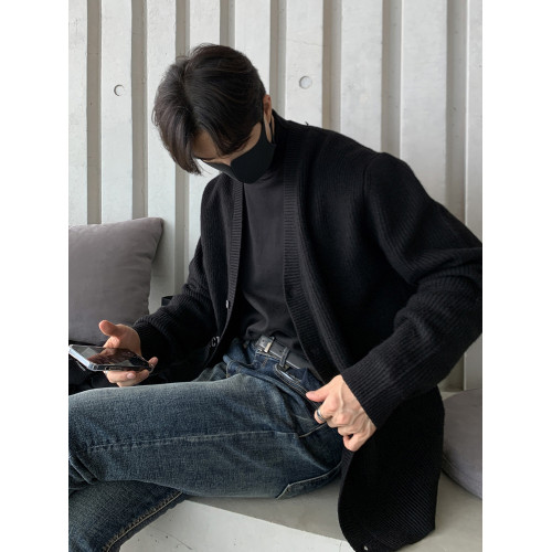 老錢風針織開衫毛衣男外套秋冬季韓版寬松休閒慵懶風V領純色線衣 老錢風針織開衫毛衣男外套秋冬季韓版寬松休閒慵懶風V領純色線衣