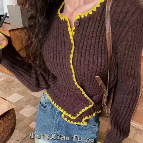 韓國東大門2025冬季新款洋氣拼色花邊不規則側釦設計感毛衣開衫女 韓國東大門2025冬季新款洋氣拼色花邊不規則側釦設計感毛衣開衫女