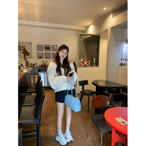 PPHOME慵懶風溫柔海軍領露肩毛衣女秋冬軟糯寬松長袖針織衫上衣 PPHOME慵懶風溫柔海軍領露肩毛衣女秋冬軟糯寬松長袖針織衫上衣