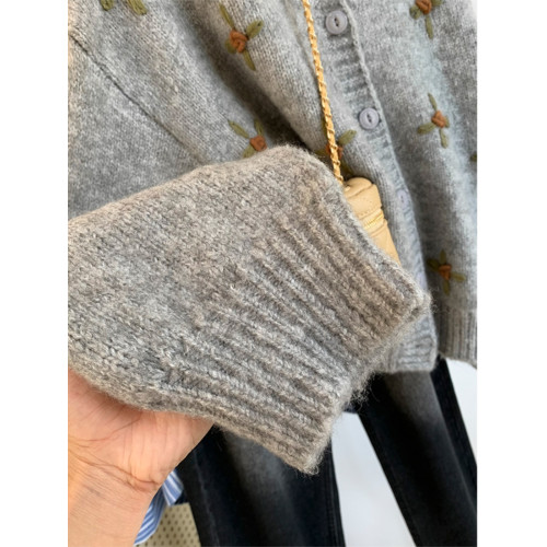 聖誕穿搭灰色毛衣外套2026秋冬季新款元旦跨年寬松針織開衫上衣女 聖誕穿搭灰色毛衣外套2026秋冬季新款元旦跨年寬松針織開衫上衣女