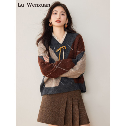 美拉德v領毛衣女款2025新款秋冬季慵懶高級感時尚早秋氛圍感穿搭