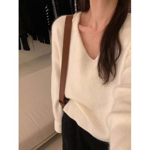 白色軟糯浣熊絨寬松v領百搭針織衫毛衣女打底2024秋冬季內搭 白色軟糯浣熊絨寬松v領百搭針織衫毛衣女打底2024秋冬季內搭