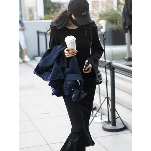 秋冬新款高級感羊絨針織連衣裙修身顯瘦收腰後開叉打底毛衣裙長裙 秋冬新款高級感羊絨針織連衣裙修身顯瘦收腰後開叉打底毛衣裙長裙