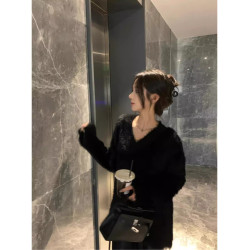 軟糯馬海毛黑色毛衣女秋冬高級感超好看V領寬松內搭打底上衣加厚