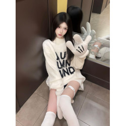 秋山風/黑白氛圍感字母仿貂毛毛衣男慵懶風高級設計感圓領針織衫