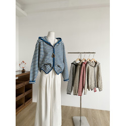 2025年秋季新款韓系慵嬾風休閒條紋連帽毛衣女寬鬆顯瘦小衆上衣