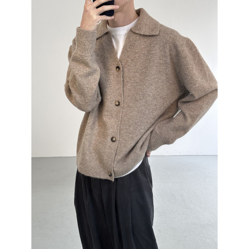 COLN翻領開衫毛衣給冬日時尚加1層毛絨絨保暖buff 實穿好看都在線 COLN翻領開衫毛衣給冬日時尚加1層毛絨絨保暖buff 實穿好看都在線