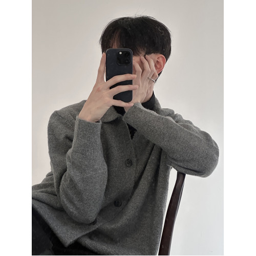 COLN翻領開衫毛衣給冬日時尚加1層毛絨絨保暖buff 實穿好看都在線 COLN翻領開衫毛衣給冬日時尚加1層毛絨絨保暖buff 實穿好看都在線