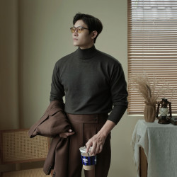 CHAT秋冬深灰高領毛衣男保暖套頭打底衫彈力半高領修身長袖針織衫