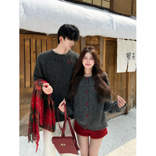 韓系穿搭灰色高智感針織衫外套男女情侶裝愛心撞色紐釦慵懶風毛衣