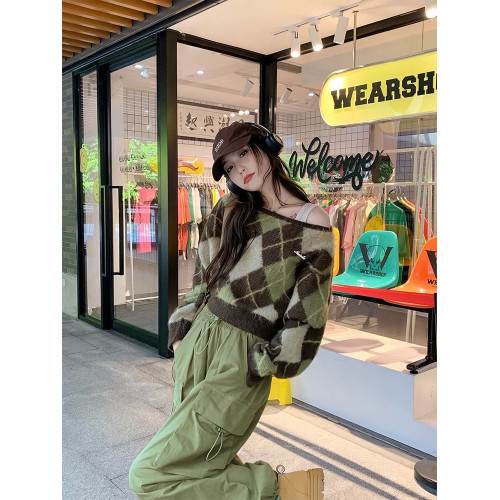 甜酷辣妹小個子毛衣女秋冬菱形格撞色針織衫高級感軟糯慵嬾風上衣