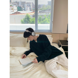 ONELYC1NS小V領純色毛衣男秋季韓版寬松慵懶風套頭針織上衣情侶