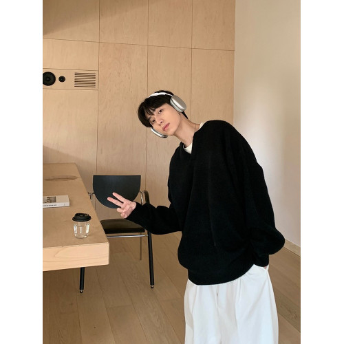 ONELYC1NS小V領純色毛衣男秋季韓版寬松慵懶風套頭針織上衣情侶 ONELYC1NS小V領純色毛衣男秋季韓版寬松慵懶風套頭針織上衣情侶