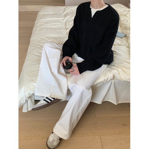 ONELYC1NS小V領純色毛衣男秋季韓版寬松慵懶風套頭針織上衣情侶 ONELYC1NS小V領純色毛衣男秋季韓版寬松慵懶風套頭針織上衣情侶