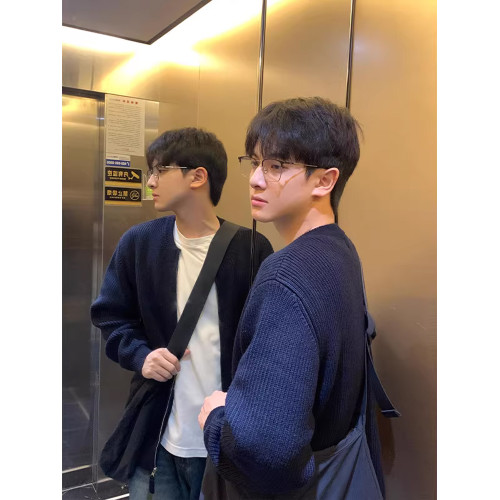 藏青色針織開衫外套男款秋冬高級感韓系慵懶風cleanfit棒球領毛衣 藏青色針織開衫外套男款秋冬高級感韓系慵懶風cleanfit棒球領毛衣