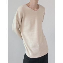 COLN 內搭界的好手 秋冬也不吝嗇露出你的鎖骨線條的V領加厚毛衣