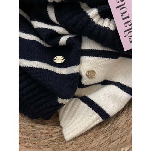 露思同款 韓代@rolaro*a 11%羊毛 一字領可露肩條紋針織短款毛衣