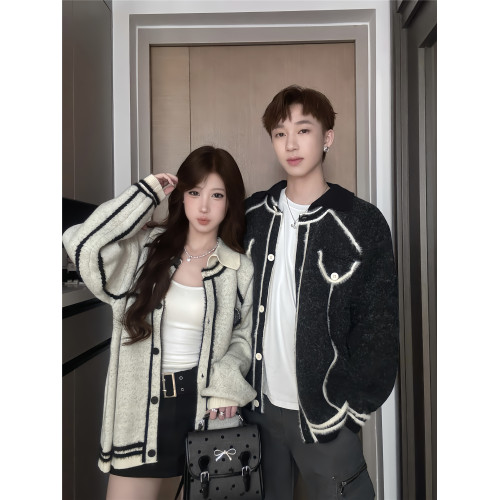 情侶裝秋冬季2025新款ins超火寬松毛衣男女高級感慵懶風針織衫潮 情侶裝秋冬季2025新款ins超火寬松毛衣男女高級感慵懶風針織衫潮