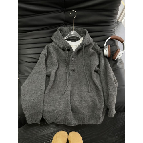 深灰色連帽亨利領毛衣男款秋冬季套頭針織衛衣慵懶高級感美式外套 深灰色連帽亨利領毛衣男款秋冬季套頭針織衛衣慵懶高級感美式外套