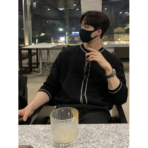 韓版高級感開衫毛衣男休閒寬松春秋季長袖圓領針織衫黑色外套上衣 韓版高級感開衫毛衣男休閒寬松春秋季長袖圓領針織衫黑色外套上衣