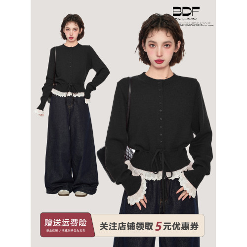 黑色假兩件蕾絲針織毛衣女秋冬季內搭收腰小個子短款開衫外套上衣 黑色假兩件蕾絲針織毛衣女秋冬季內搭收腰小個子短款開衫外套上衣