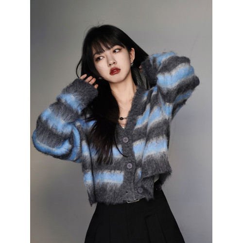 呆毛 復古慵懶風V領條紋馬海毛毛衣外套女秋冬短款針織開衫上衣 呆毛 復古慵懶風V領條紋馬海毛毛衣外套女秋冬短款針織開衫上衣