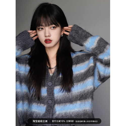 呆毛 復古慵懶風V領條紋馬海毛毛衣外套女秋冬短款針織開衫上衣 呆毛 復古慵懶風V領條紋馬海毛毛衣外套女秋冬短款針織開衫上衣