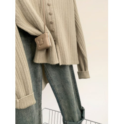 燕麥色v領正肩打底毛衣女秋冬季新款小個子開叉針織衫內搭打底衫