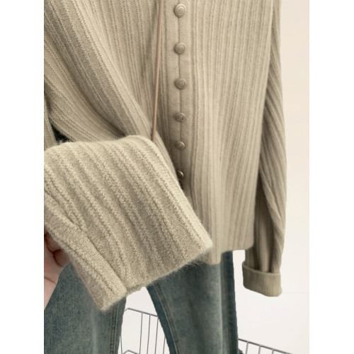 燕麥色v領正肩打底毛衣女秋冬季新款小個子開叉針織衫內搭打底衫 燕麥色v領正肩打底毛衣女秋冬季新款小個子開叉針織衫內搭打底衫