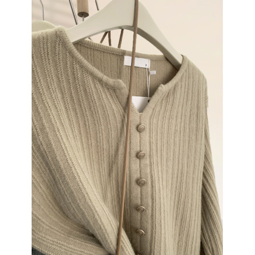 燕麥色v領正肩打底毛衣女秋冬季新款小個子開叉針織衫內搭打底衫 燕麥色v領正肩打底毛衣女秋冬季新款小個子開叉針織衫內搭打底衫